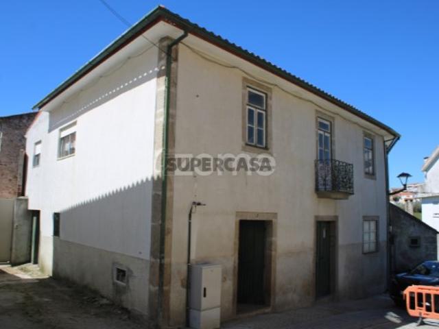 Moradia em Moimenta Da Beira