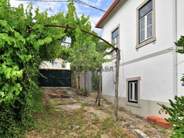 Moradia em Moita dos Ferreiros