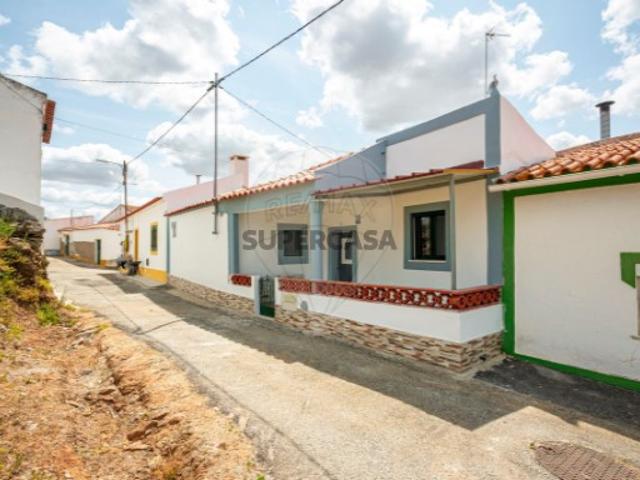 Moradia em Nossa Senhora de Machede