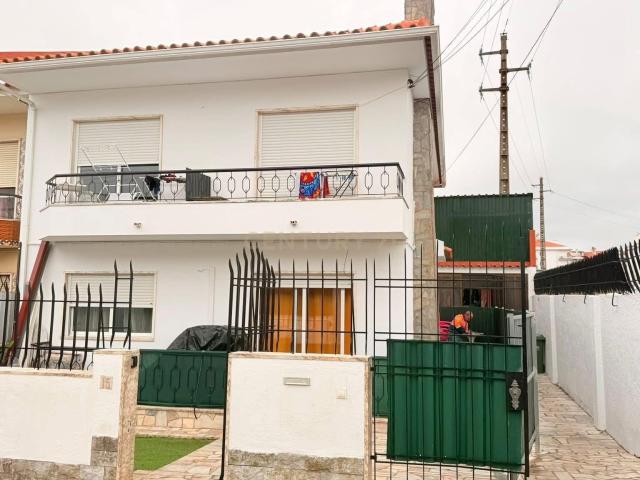 Moradia em Algueirão Mem Martins, Sintra