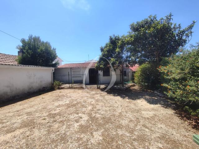 Moradia em Aldeia de Juzo com terreno de 2908m2