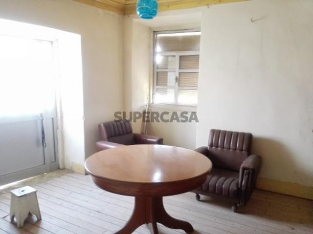 Moradia em Almalaguês