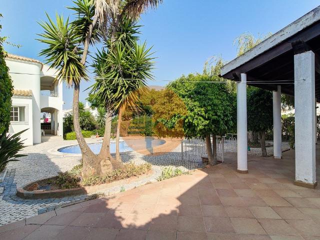 Moradia em Altura, a 520 metros da Praia da Alagoa 300m² Altura