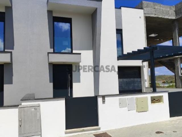 Moradia em Arruda dos Vinhos