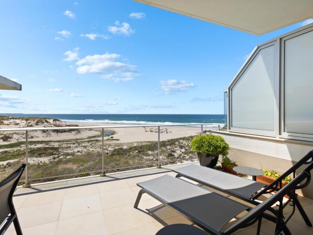 Moradia em Banda de 2 Quartos junto à Praia com Vista Deslum. 148m² Amoreira