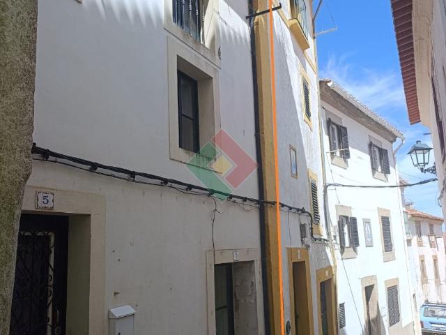 Moradia em banda, para venda, Castelo de Vide Santa Maria da Devesa