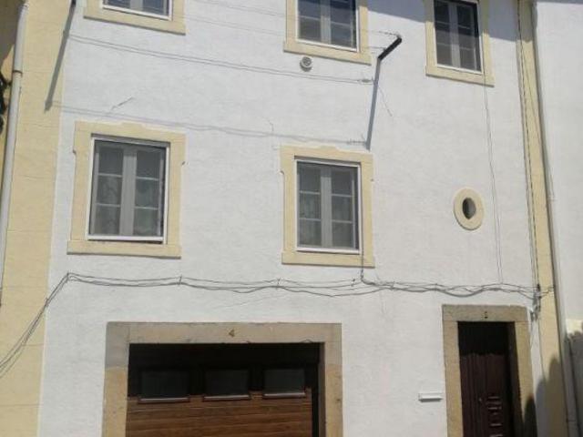 Moradia em banda, para venda, Castelo de Vide Santa Maria da Devesa | 26053373260