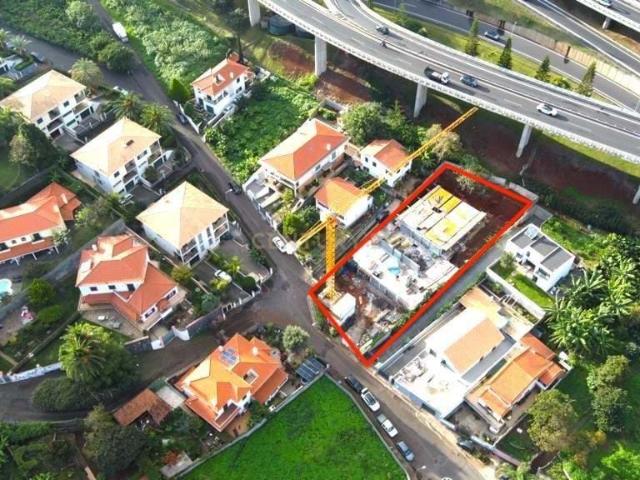 Moradia Em Banda São Martinho Funchal B