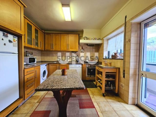 Moradia em Banda T4 Bairro Residencial