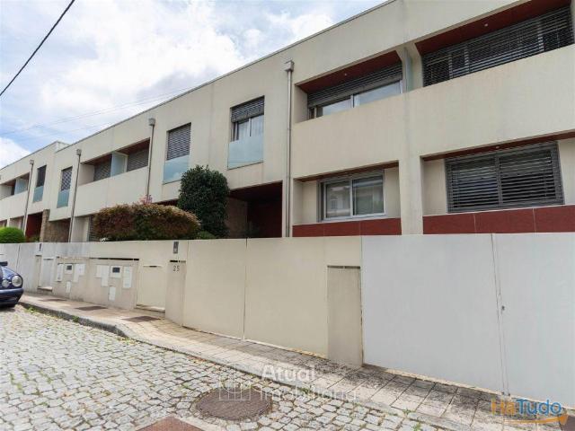 Moradia em Banda T4 Venda em Caldas de Vizela São Miguel e São João,Vizela | 26064093561