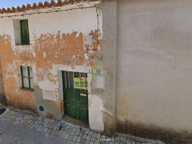 Moradia em Banda T5 em Monforte da Beira, excelente para projeto de alojamento local | 25072103674