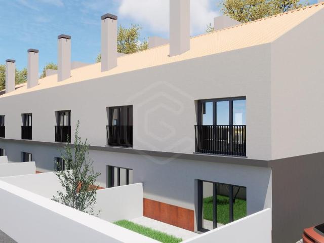 Moradia em banda T2+2 Duplex em Tortosendo 225m² Tortosendo
