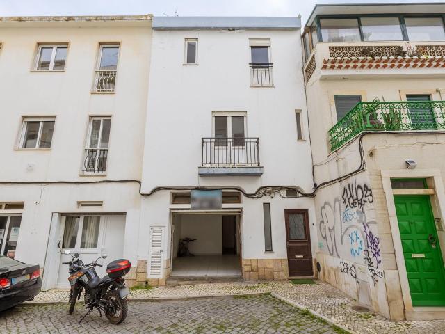 Moradia Em Banda T2 Com Garagem, Centro Histórico De Lagos 131m² Lagos