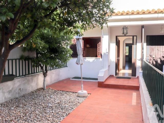 Moradia em banda T2 em Albufeira e Olhos de Água de 96 m²