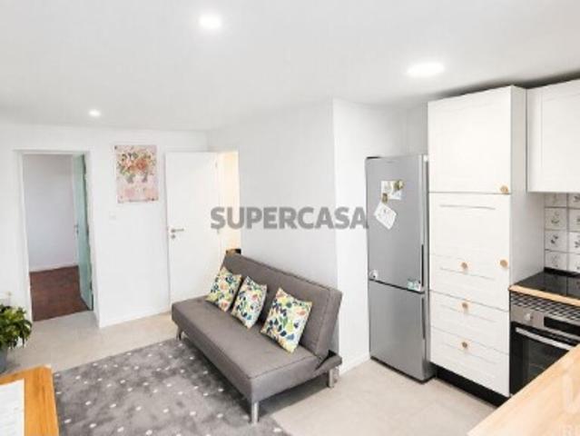 Moradia em banda T2 em Alenquer de 60 m²