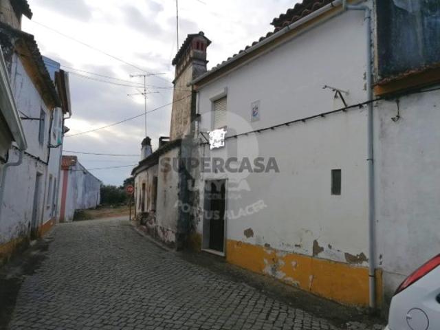 Moradia em Banda T1