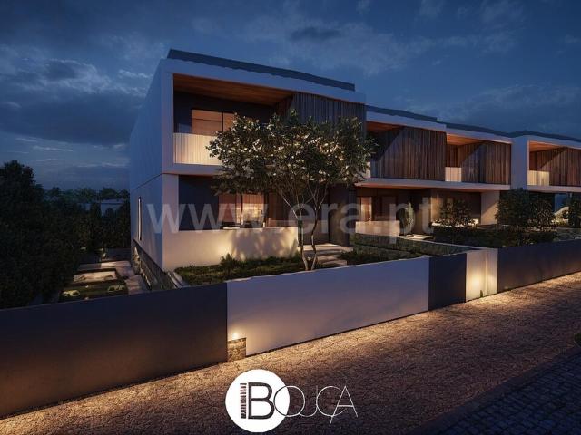 Moradia em Banda T3 / Marco de Canaveses, Vila Boa do Bispo