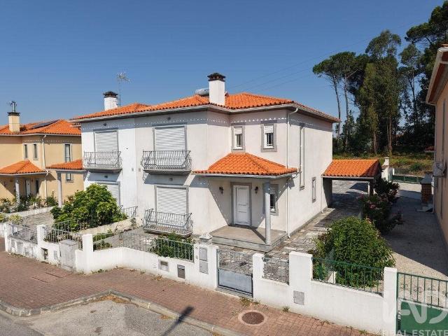 Moradia geminada T3 em Carregal do Sal 193m² Ferreirós Do Dão