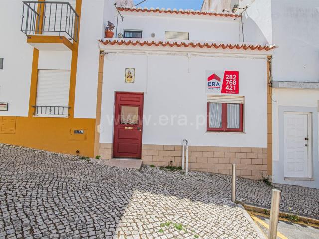 Moradia em Banda, 2+1 Quartos, Centro, Lagos 47m² São Gonçalo de Lagos