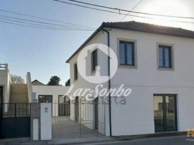 Moradia em Barroselas | 26074091322