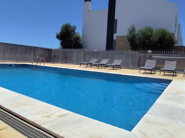 Moradia em condomnio com piscina Alcochete