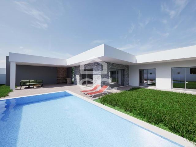 Moradia Em Construção 284m² Pataias