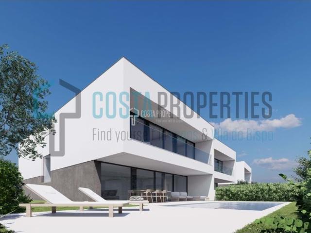 Moradia em Construção a poucos minutos da Ponta da Piedade