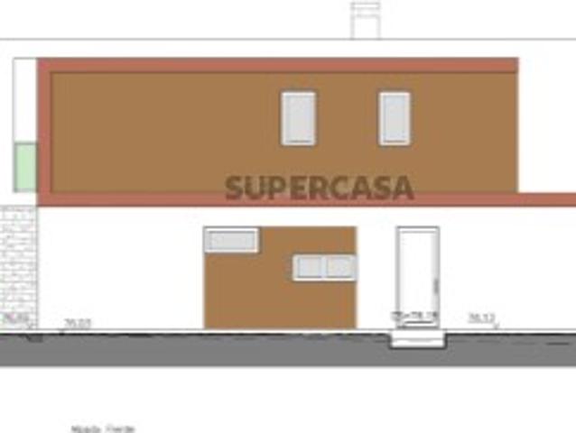 Moradia em construção com arquitetura contemporânea