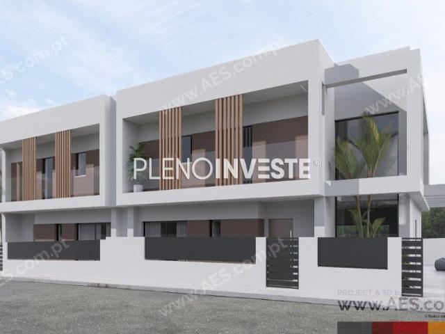 Moradia em construo contempornea V4 nos Foros da Amora