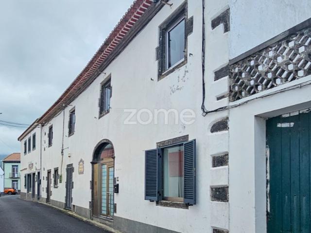 Moradia em Edifício Histórico Antiga Farmácia da Ribeirinha
