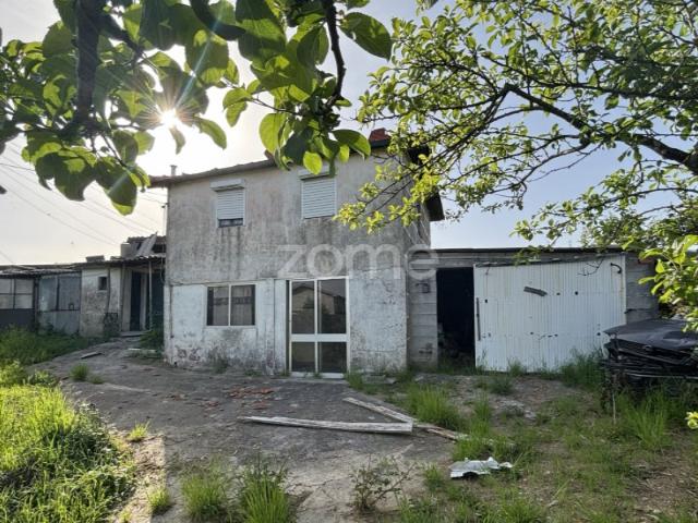 Moradia em Pedra para recuperar em Amarante