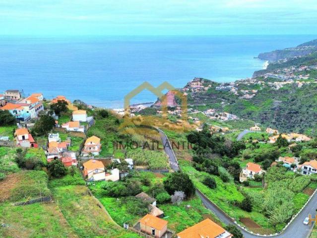 Moradia em pedra para recuperar inserida num terreno de 2332m2 | 26064059559