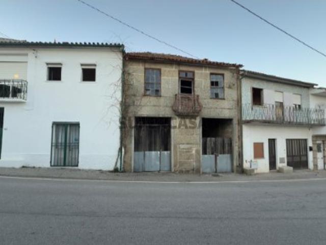Moradia em pedra para venda em Cavernães, Viseu