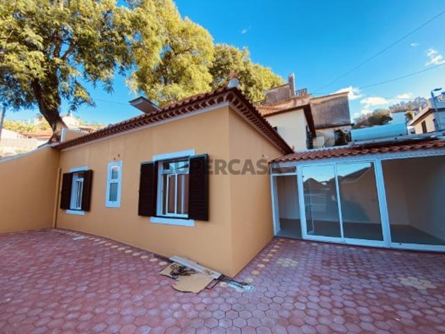 Moradia em Santa Luzia