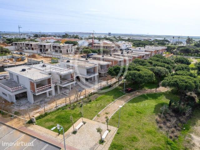 Moradias Individuais T5 em Faro