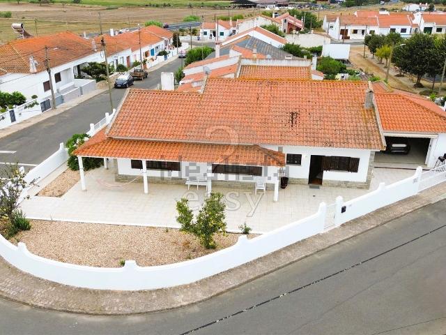 Moradia, Ermidas Sado