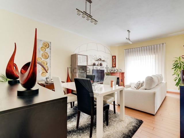 Moradia, Esmoriz