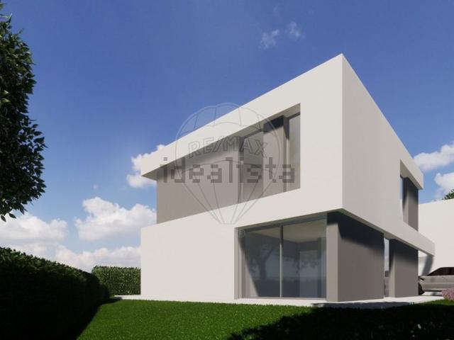 Moradia, Estômbar e Parchal