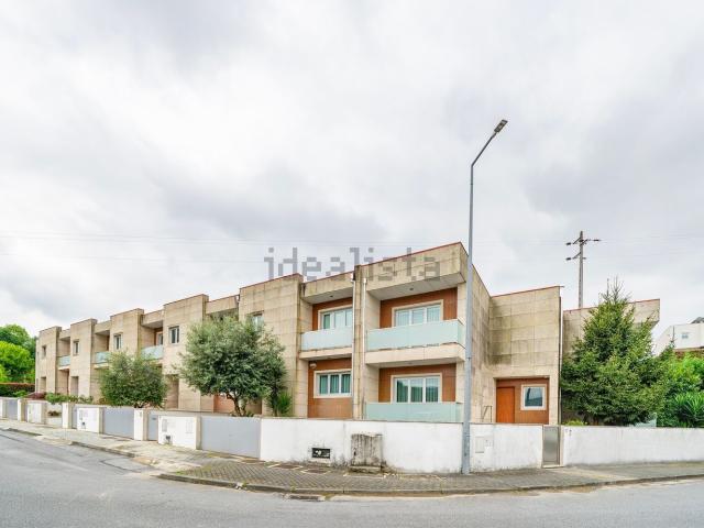 Moradia, Este São Pedro e São Mamede