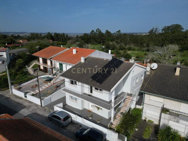 Moradia familiar espaçosa e moderna no Paião, Figueira da Foz