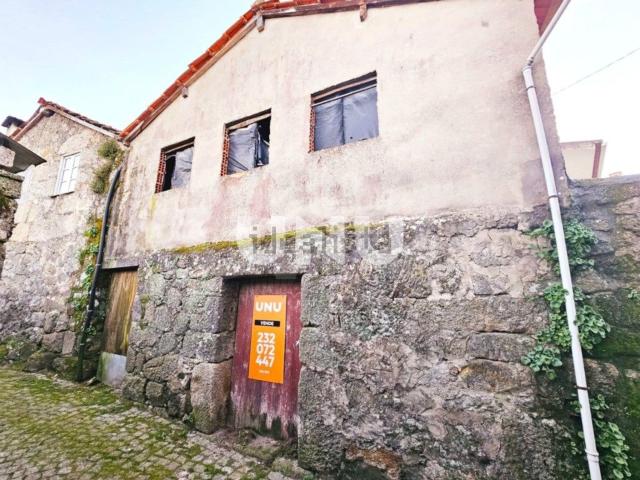 Moradia, Fataúnços