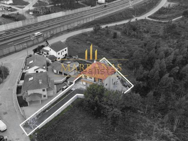 Moradia, Ferreira