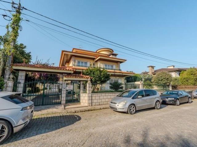 Moradia, Ferreiros e Gondizalves
