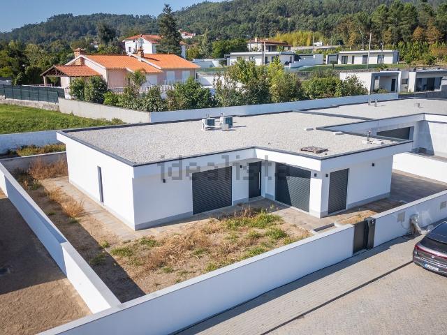 Moradia, Ferreiros Prozelo Besteiros