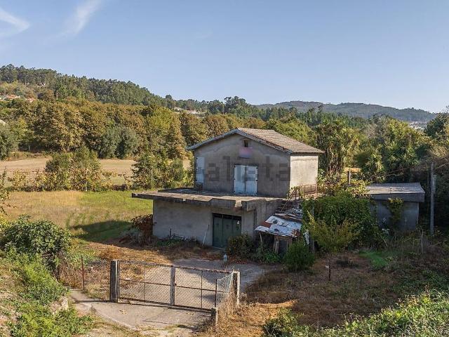 Moradia, Fonte Arcada e Oliveira