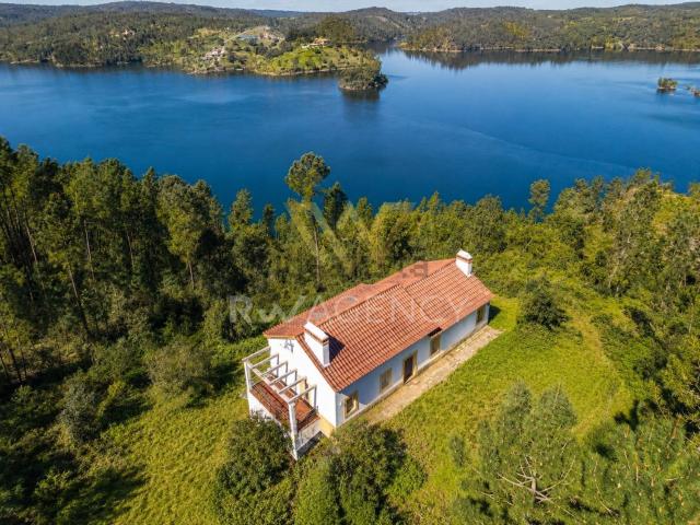 Moradia, Fontes