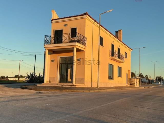 Moradia, Foros de Salvaterra