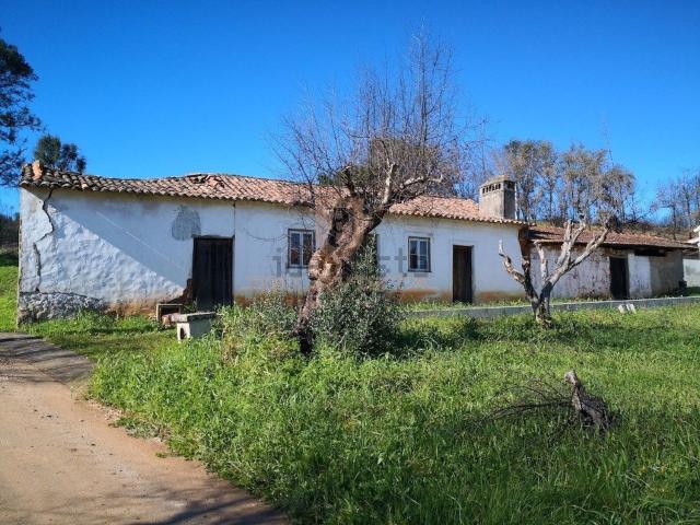 Moradia, Freixianda Ribeira do Fárrio Formigais