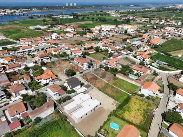 Moradia, Gandra