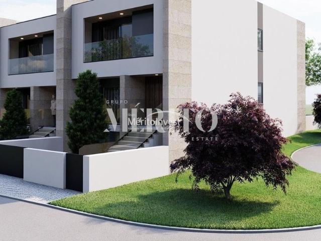 Moradia Gaveto T3 + Escritrio junto ao mosteiro do Alvio Vila Verd